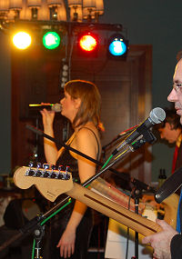 Sängerin_gitarre_keyb_chemnitzer_Hof Sängerin_gitarre_keyb_chemnitzer_Hof